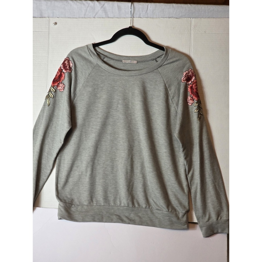 West Kei Gray Floral Embroidered Raglan Crewneck Pullover Sweatshirt M TU37035 - Picture 7 of 10